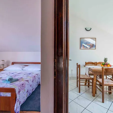 In - Zadar Riviera 7842 Apartman Petrčane